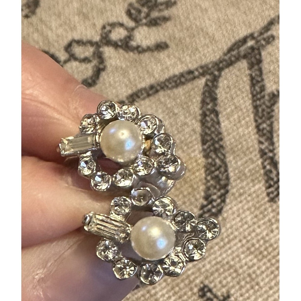 Cluster Dangle Clip On Earrings Silver Faux White Pearl Rhinestone Floral